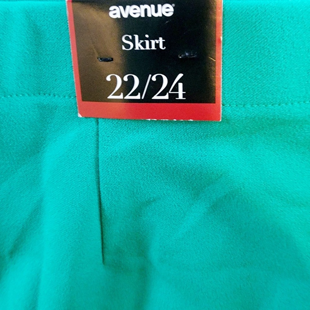 Avenue 22/24 Plus Size Green Pencil Skirt Front Slit Knee‎ Length 2X Bodycon NWT - Picture 11 of 12